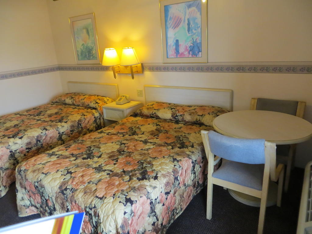 סברינג Budget Inn מראה חיצוני תמונה